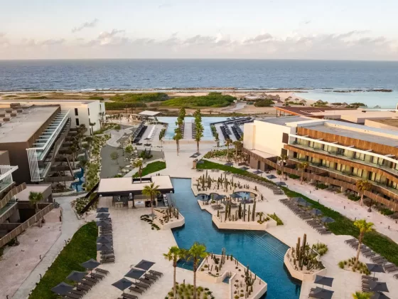 01 Secrets Baby Beach Aruba