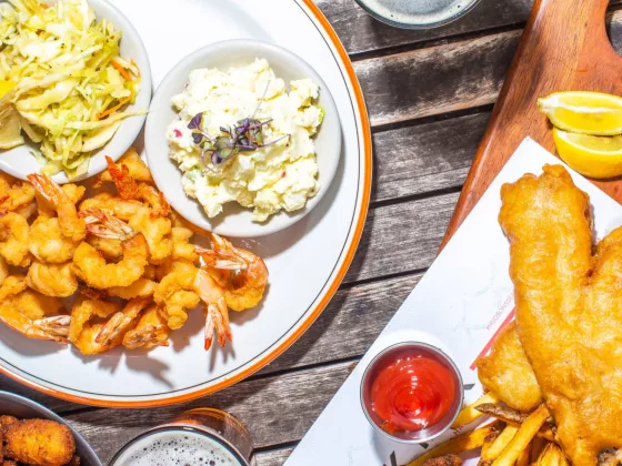 1 HUDSON S ON THE DOCKS