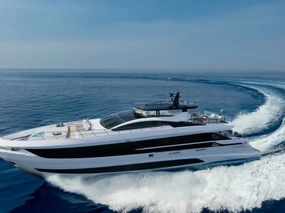 1 MANGUSTA GRANSPORT 34