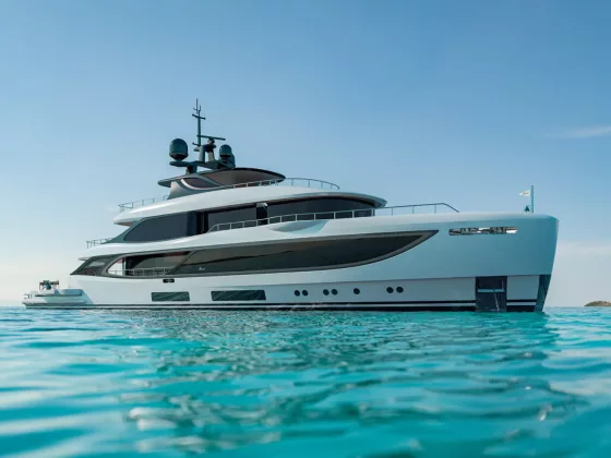 1 BENETTI OASIS 42 M