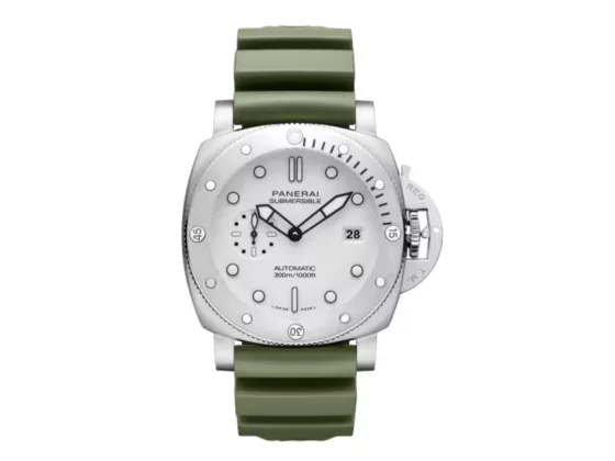 1 Panerai Submersible Quaranta Quattro