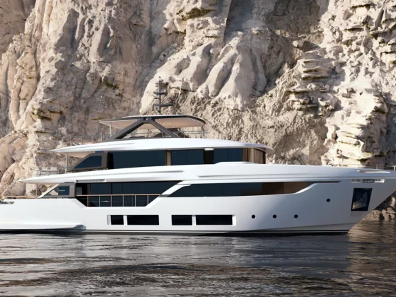 1 Custom Line Navetta 35