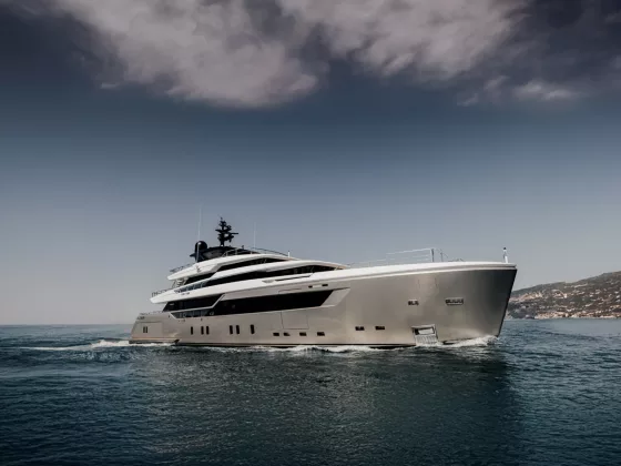 1 Sanlorenzo Alloy Superyacht