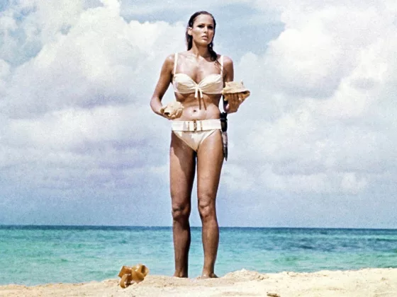 Ursula Andress Bikini 3