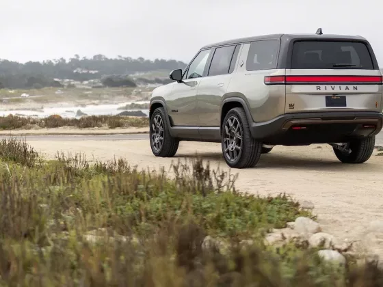 Rivian R1 S Pebble Beach Auction Electric Adventure Meets Coastal Elegance 01