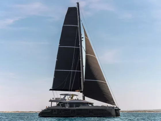 Sunreef 80 Eco Nalani Silent Luxury on the Open Sea 01