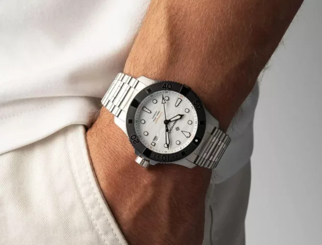 Bremont Supermarine 500m Polar White SM43 DT SS WH B