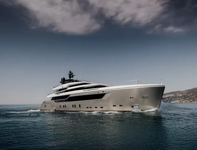 1 Sanlorenzo Alloy Superyacht