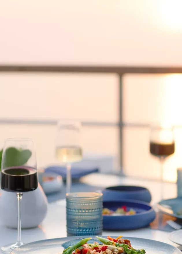 01 MICHELIN CALIBER CULINARY VOYAGES WITH THE RITZ CARLTON YACHT COLLECTION