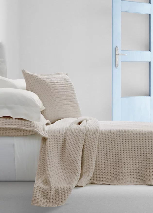 1 Pebble Beach Sham by J QUEEN NEW YORK