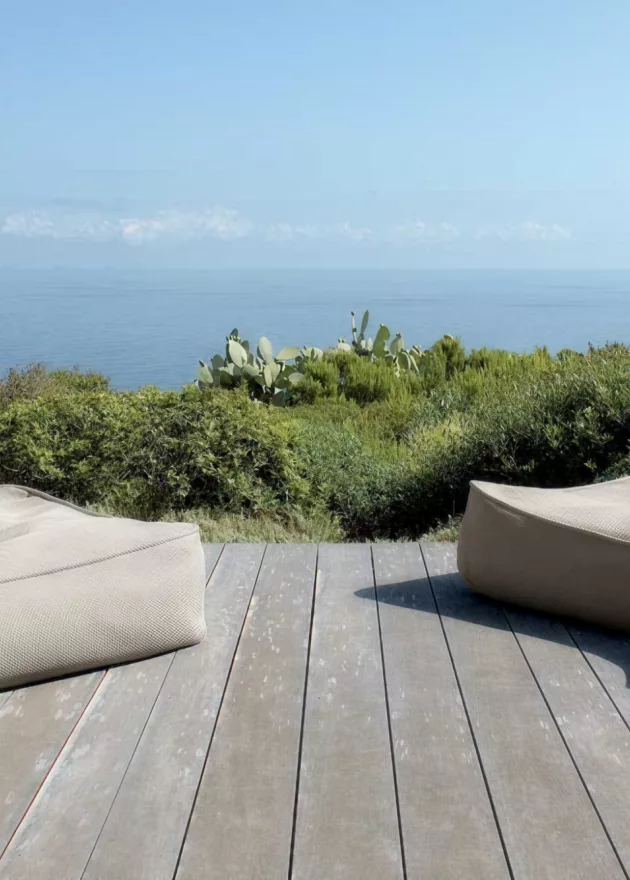 4 Paola Lenti Float Outdoor Daybed