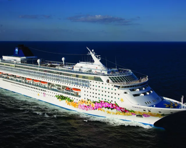 Best cruise lines for couples norwegian cruise line