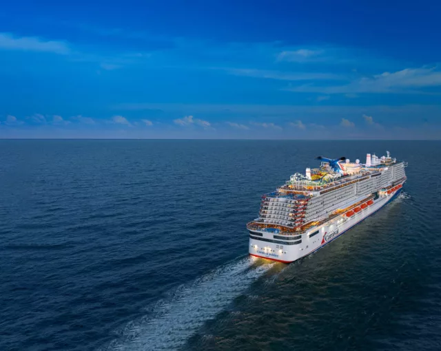 Largest carnival cruise ship