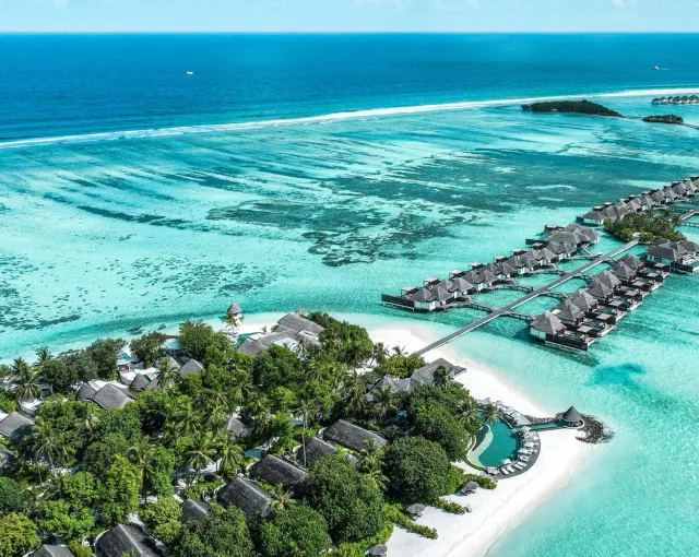 Four Seasons Resort Maldives at Kuda Huraa North Malé Atoll 01