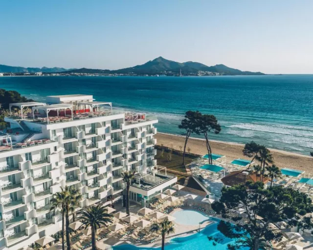 Best beach resorts in spain iberostar waves alcudia park