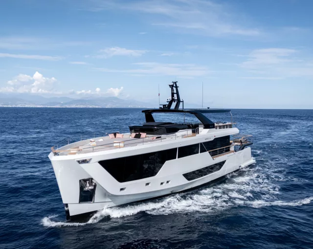 01 NUMARINE 30 XP THE FIRST FULL ELECTRIC READY EXPLORER YACHT