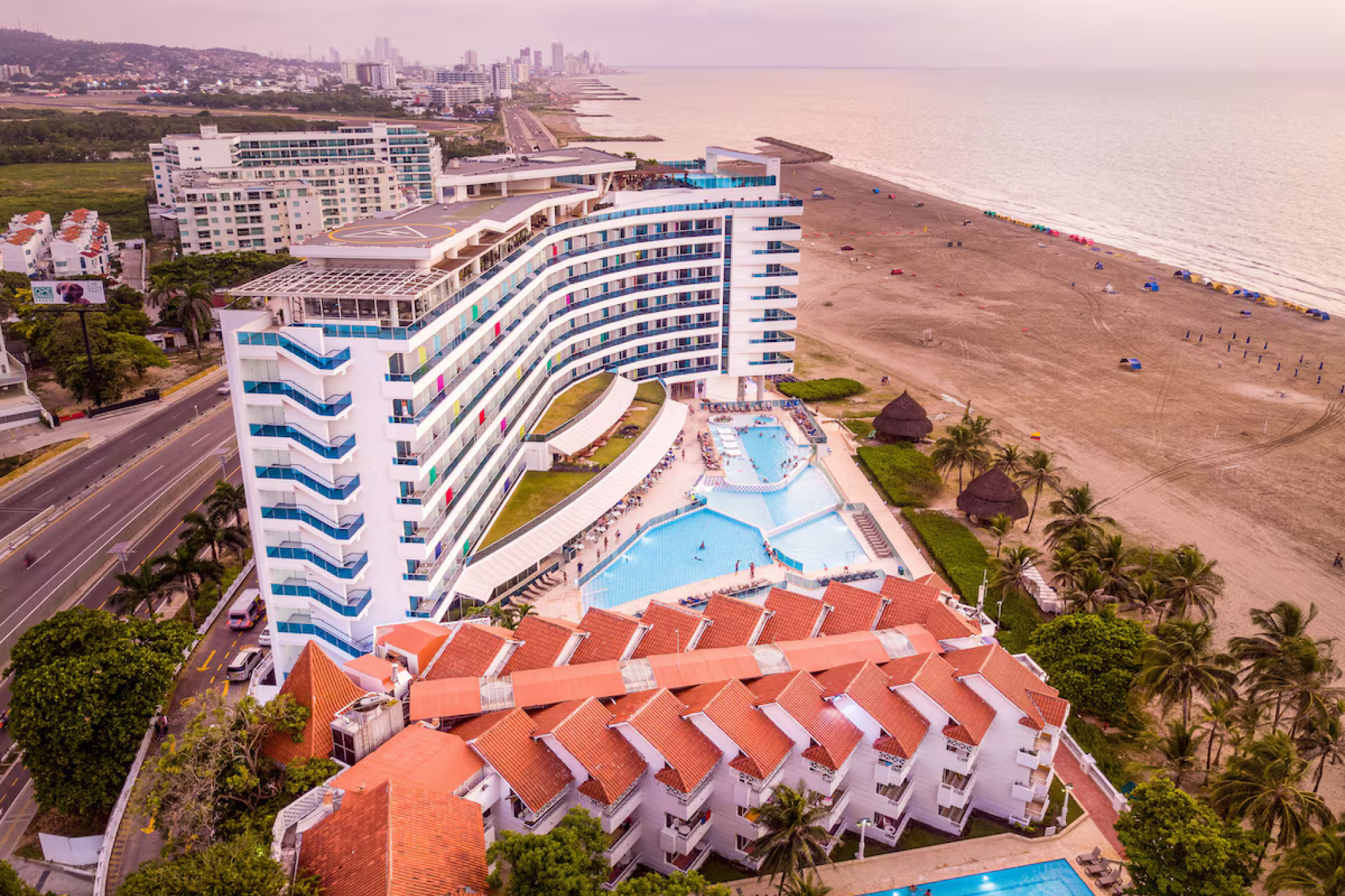 Hotel Las Américas Casa de Playa, one of the Best Beach Resorts in Cartagena, offering beachfront pools, ocean views, and family-friendly Caribbean charm.