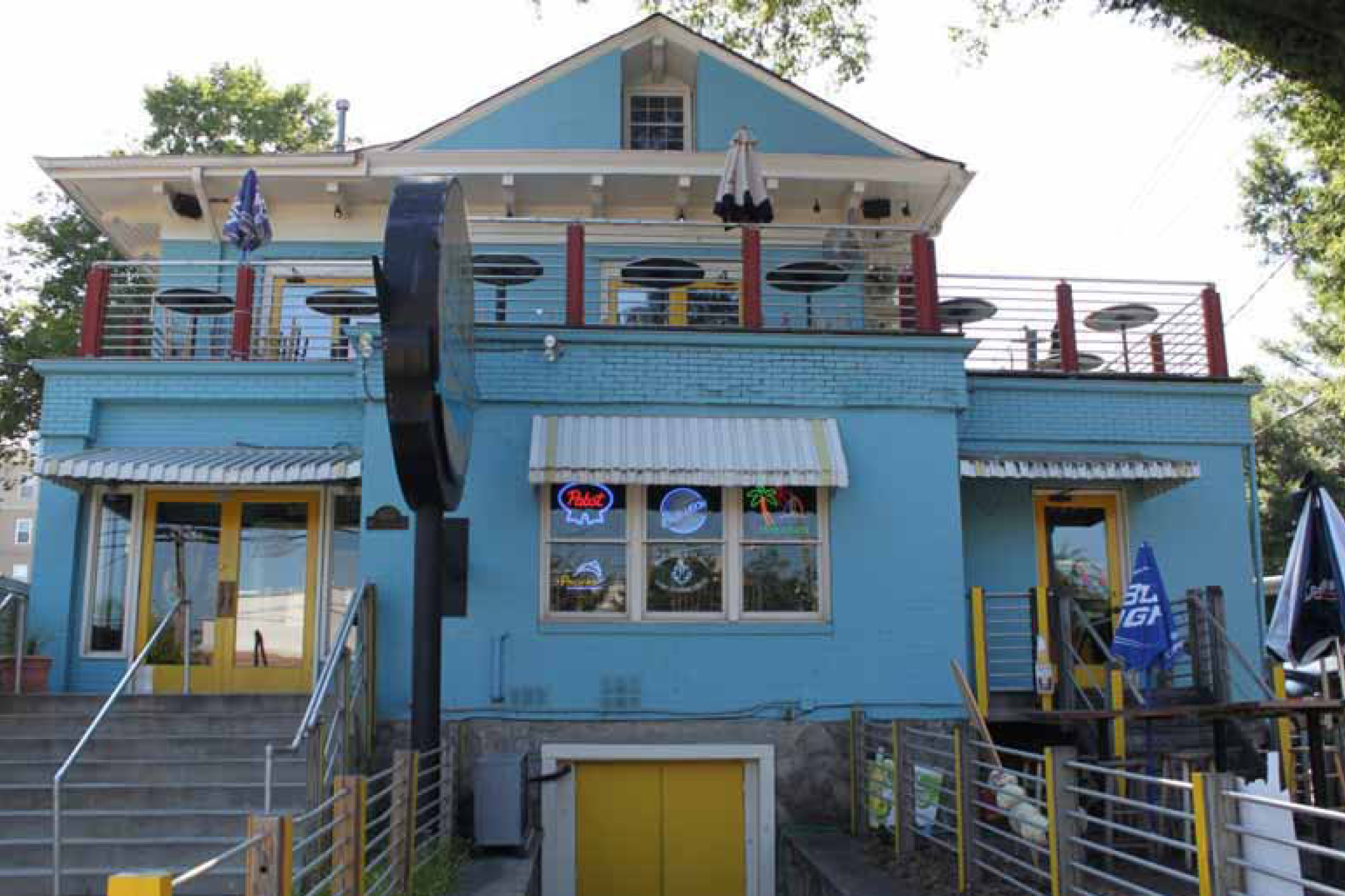 Interior view of Steamhouse Lounge in Atlanta, Georgia, showcasing its casual seafood bar vibe — ranked #1 among the best seafood restaurants in Atlanta, Georgia.
